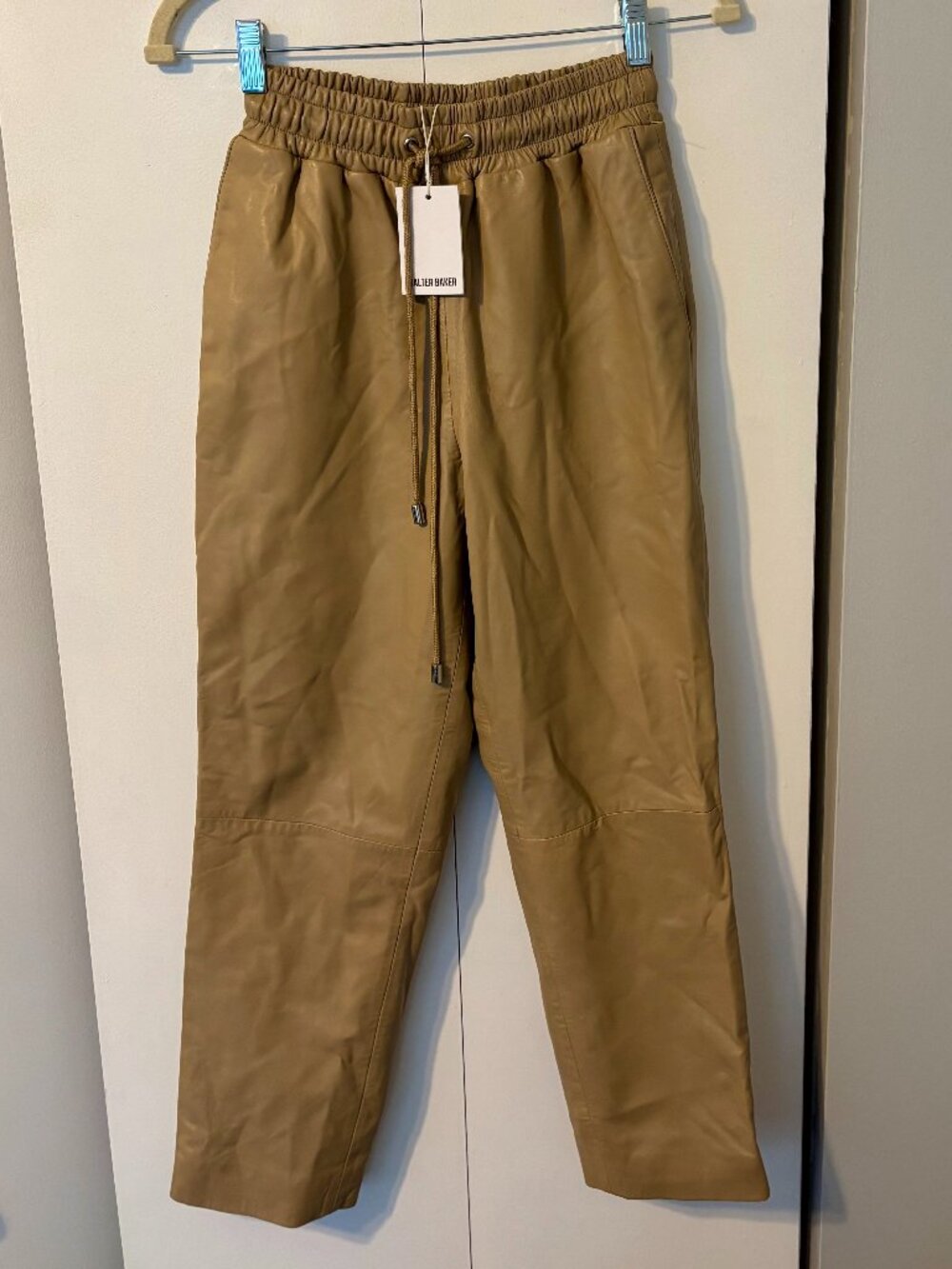 Walter Baker Minh Jogger, XS, NWT, 100% Lamb Leather Pull-On Pants